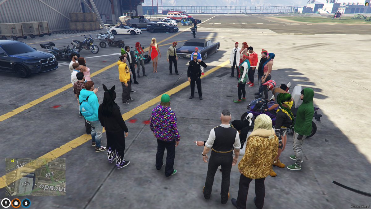 Seeing as I can’t sleep, here are some happy - zero context GTA RP moments from the #BeeholeRP. Building this community alongside the other founders has been one of the great joys of my gaming life. Here’s to more memories in 2023.
