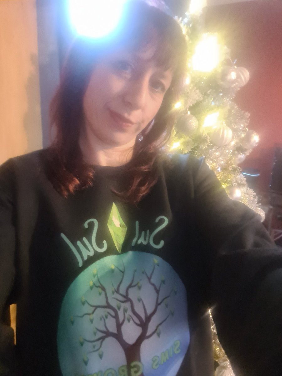 FreakSimmer's tweet image. Merry simmas everyone 🎅