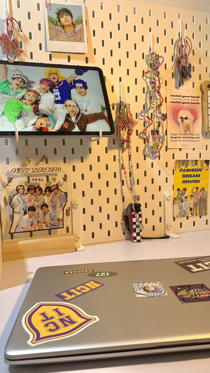 alchaniee's tweet photo. new desk set up ⋆·˚ ༘ * https://t.co/nN60l7oJos