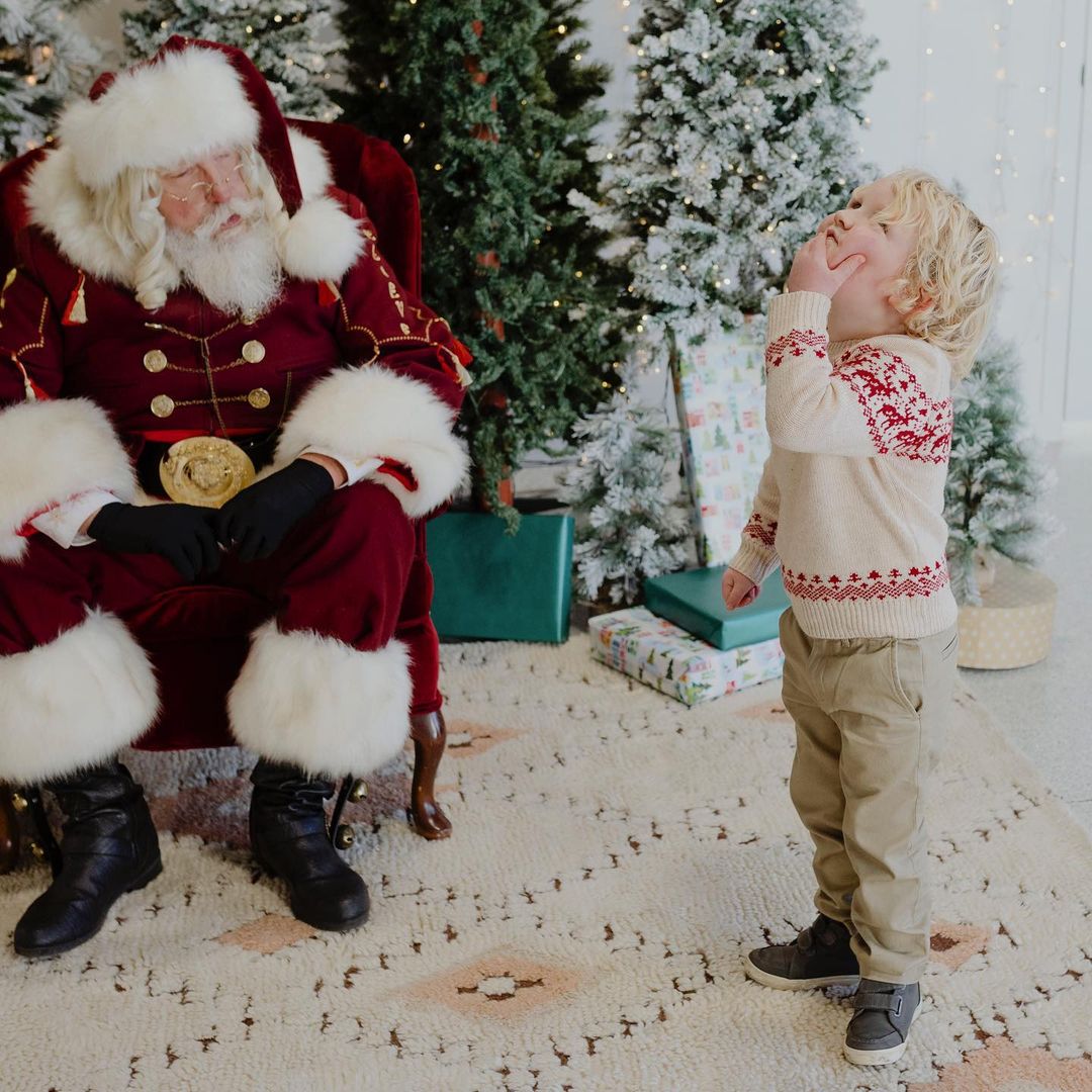 Influencer tweet media