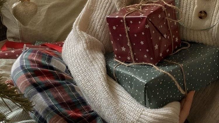 malusokay's tweet photo. Cozy Christmas 💭🎄✨ https://t.co/ytQXgWdG0j