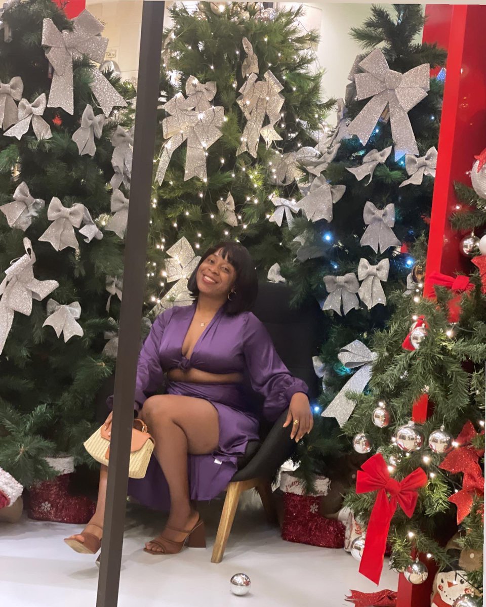 MercyTye's tweet photo. Merry Christmas 🎄🎁 https://t.co/JfRCY8uckK