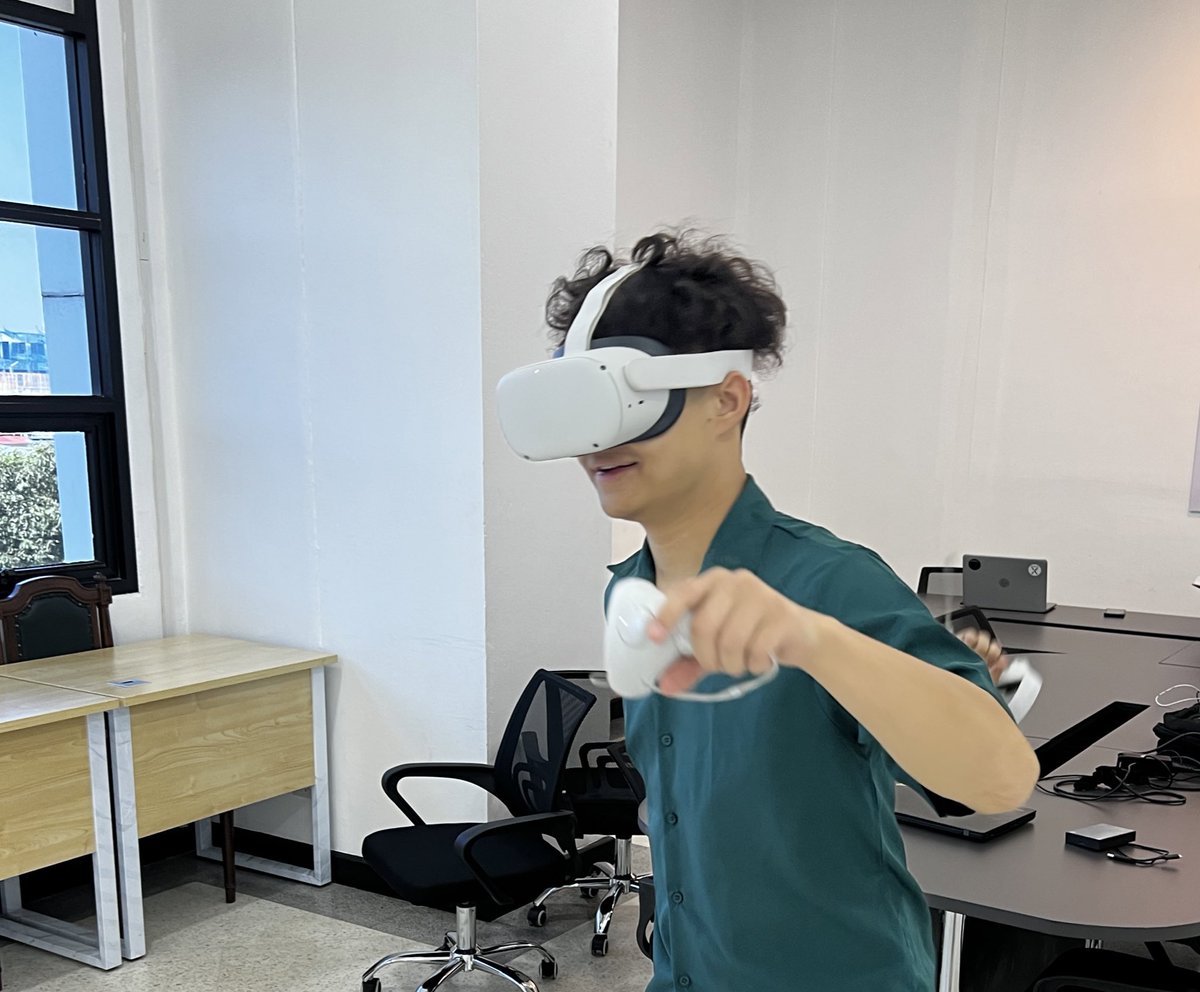 Bond Project tweet media