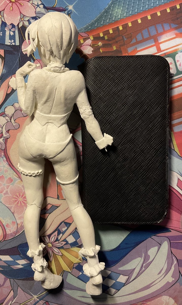 クリスマスにあげられるものが無いので、供養も兼ねて昔作って挫折した夜桜ちゃんのフィギュアでも投稿しようかと・・・
ファンドだと服の装飾が細かすぎて作れなかったんですよね。スカルピーとかなら作れたのかなぁ・・・
#シノマス #閃乱カグラ 