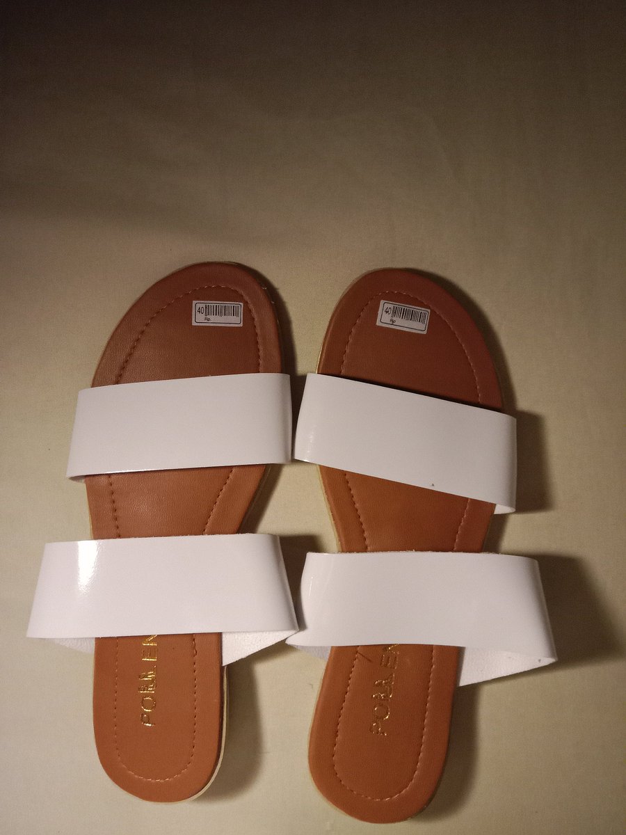 mformekdi's tweet photo. look at this! akhirnya aku nambah koleksi sandal, yay! ini hasil berburu 12.12 🙌🏼💗

#OOTD #racunbelanja #racunshopee https://t.co/cCzVVkPxA2