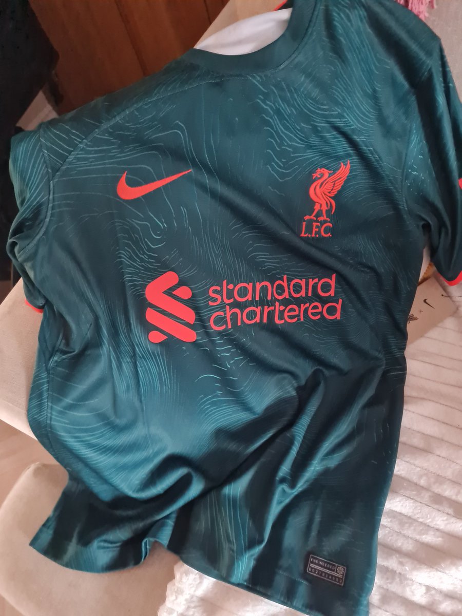 AnythingLFC_'s tweet photo. If you got 'Anything Liverpool' related for Christmas, let us all see in the comments 🎅

Got this beauty this morning 💚 https://t.co/jzeQxFSEXK