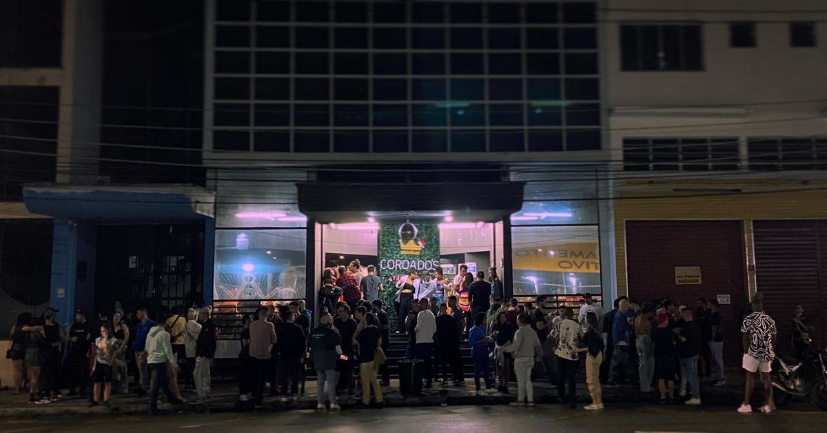 coroadosbar's tweet image. Resquícios de um sextou ❤️