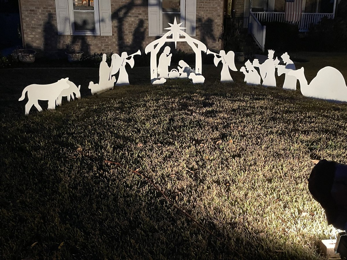 vivian gregory tweet media