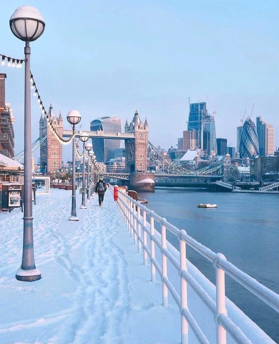 alhafig's tweet photo. Winter in London https://t.co/LgJ93gtBFo