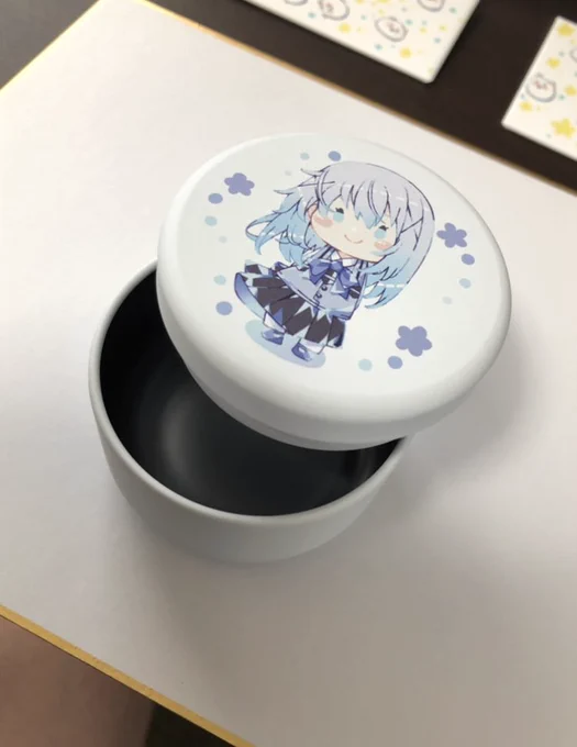 直筆色紙もいくつか作る予定なので前日にお品書きの追加します!それと前回、前々回のグッズ等ジャンル違いますが少しずつ持っていく予定なので、前買えなかったよ～って人いたらこの機会にどうぞ!※結構少数になるので早めになくなってしまう可能性ありますすみません。5/5 