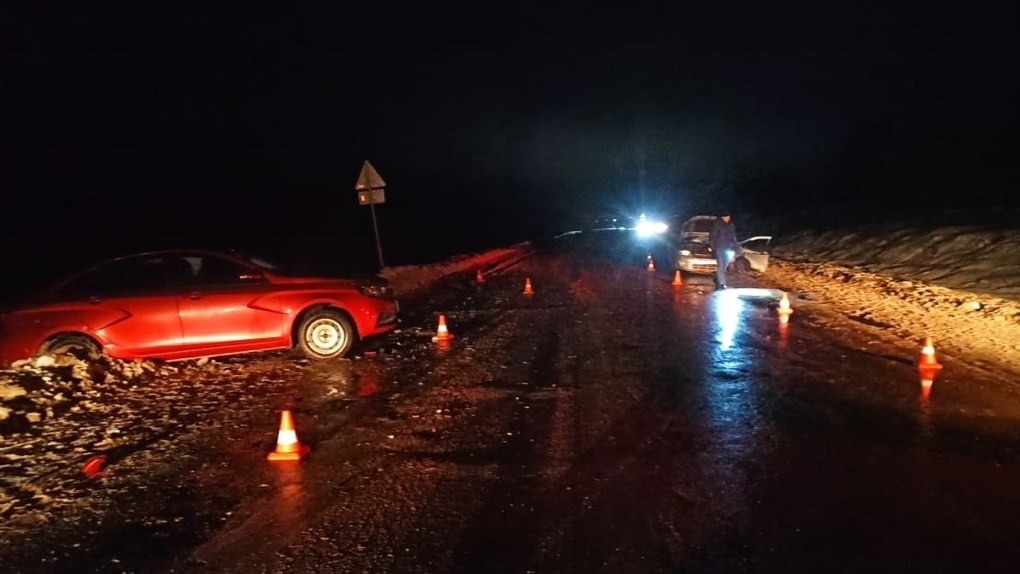 После ДТП в Тотемской больнице скончался водитель «Гранты»

                                    gorodvo.ru/news/incident/…