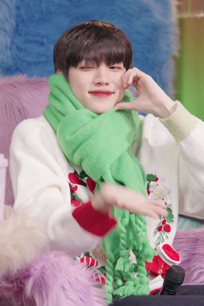 linyiqx's tweet photo. 💚Merry Christmas💚
🎄🎄🎄
#재찬 #박재찬 #JAECHAN #DKZ https://t.co/kMTSAQUbsh
