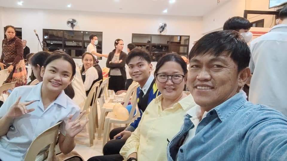 somerajoirel's tweet photo. Merry And Happy SPBB!! 🥳🎊🎉
Happy Day 3! 💙💛
#MCGIDoingGoodDeedsWithLoveAndFaith https://t.co/CDQoD8axOZ