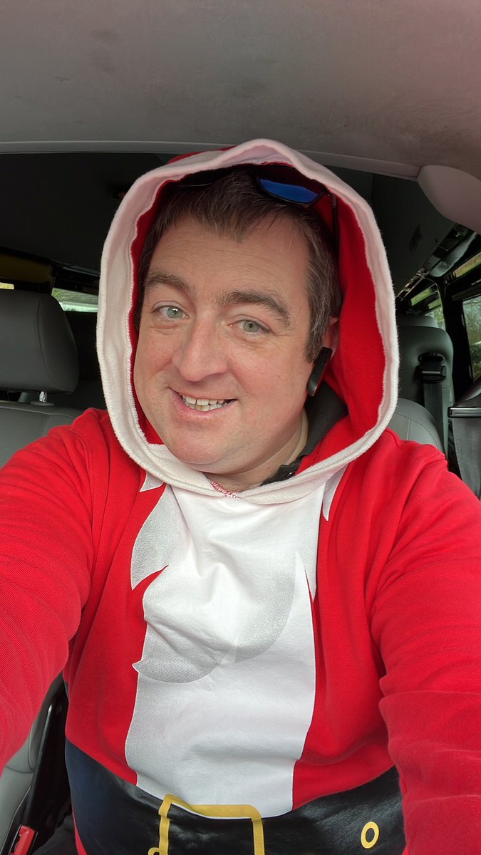 neilwarne's tweet photo. @tweetradioross @BBCRadioLincs Busy busy busy serving the people of Louth this Christmas Day https://t.co/9DXOWqLNfx
