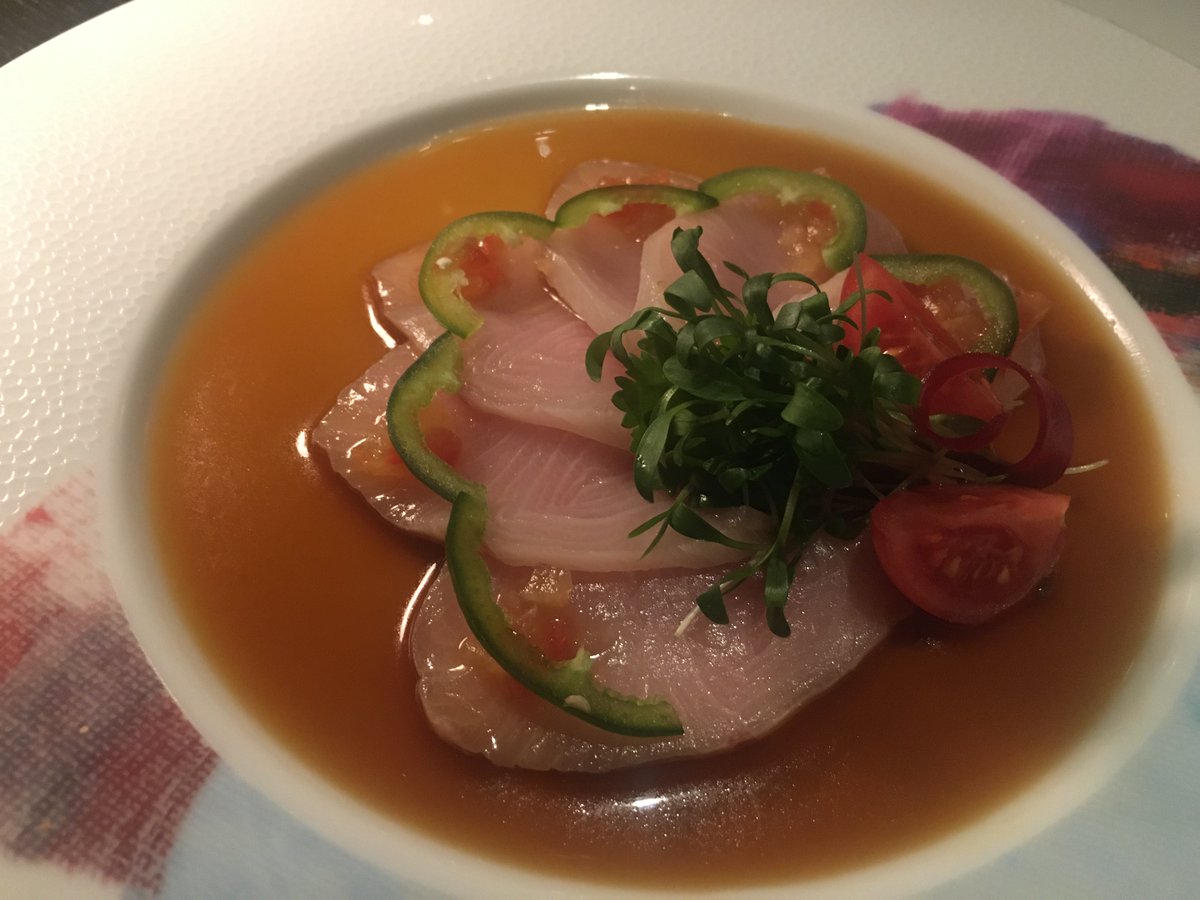 Time to wish everyone a Happy Xmas and other celebrations <a href="/winewankers/">The Wine Wankers 🍾🤛🎉🥂</a> <a href="/CHARLIEWINES/">CHARLIE ARTURAOLA</a> <a href="/pietrosd/">🍾🍷PIETROVINI🍷🍾</a> <a href="/winematcher/">Fiona Beckett</a> <a href="/wineworldnews/">wineworldnews</a>  from fav #artdeco <a href="/PDG_Paris/">Prince de Galles</a> paring a delish #Chablis with fab contemporary japanese fusion cuisine of <a href="/akiraback/">Akiraback</a> <a href="/DivaVinophile/">Sharon L</a> <a href="/TheSavvyChef1/">Savvy Chef Lin</a> Cheers!!