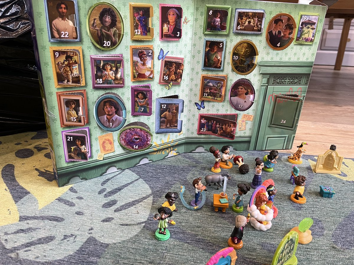 Marina Simmonds tweet media