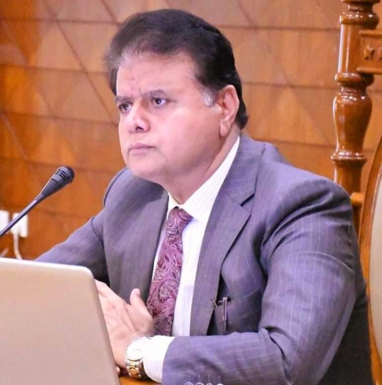 MehmilAslam's tweet photo. Sir we are performing our duties sincerely and whole heartedly. We are teaching since last 8 months without receiving a single penny. We just want our  salaries to be released as soon as possible. 
@AkbarLaghari5 
#ReleaseSalariesOfIBA22Teachers https://t.co/Zswc1MIJgp