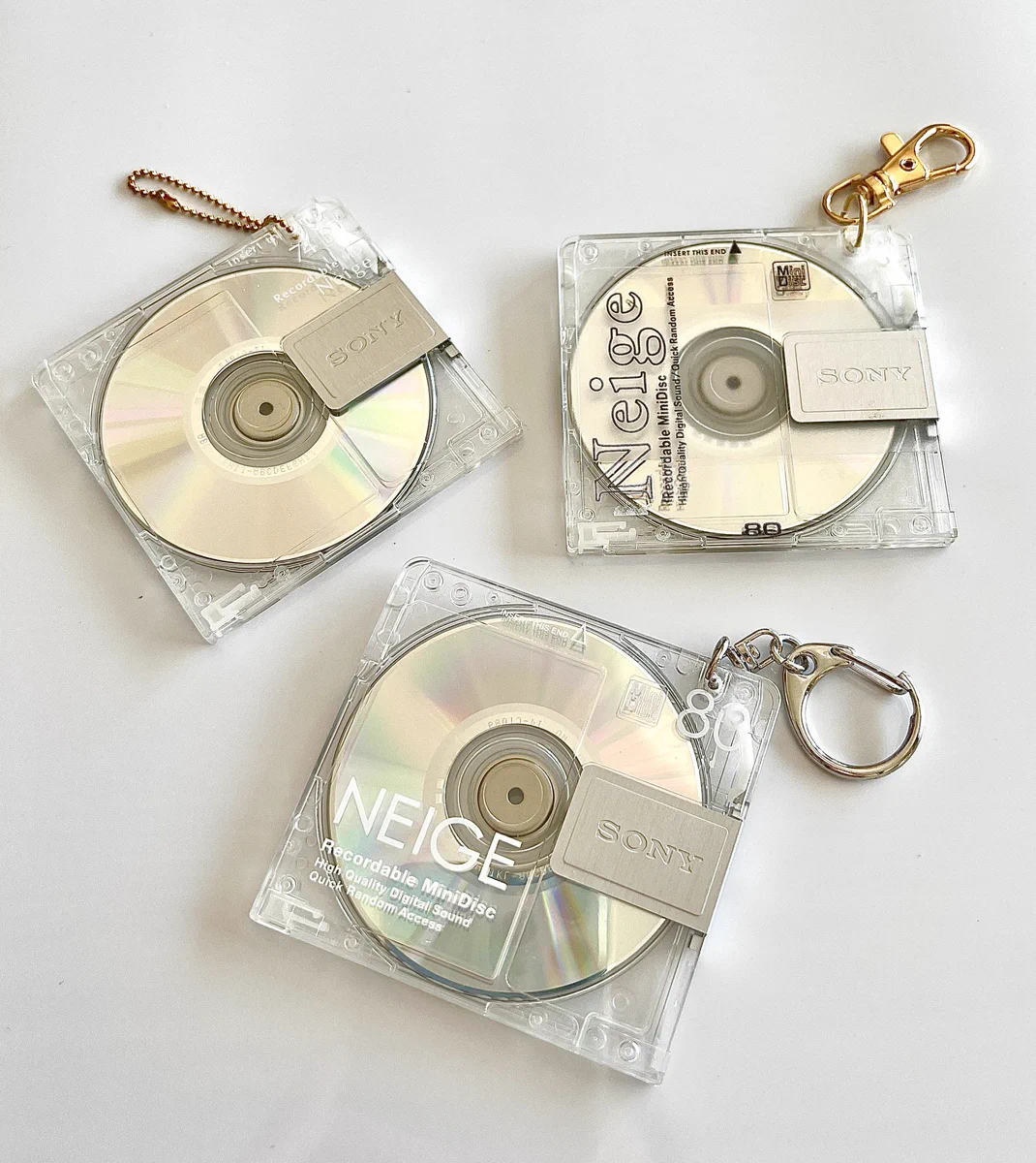 これ知ってる？家に眠ってたMDディスク。キーホルダーにしてみた。