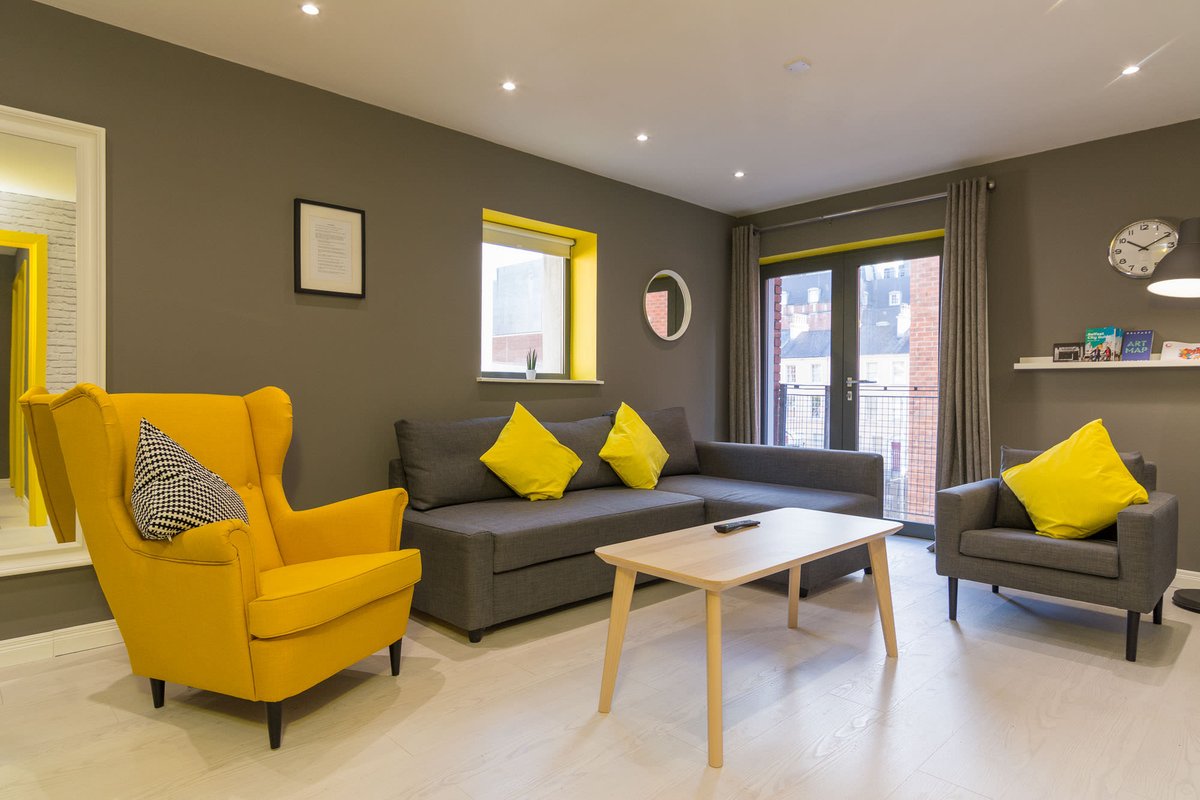 ⭐Deluxe Citygate Apartment⭐

✅Amazing 2 bedroom, 2 bathroom apartment
✅Sleeps 6
✅Unbeatable location
✅Secure underground car parking
✅High Speed WiFi
✅Free Netflix

See the rest of the photos and rates here bit.ly/2PyXNPt