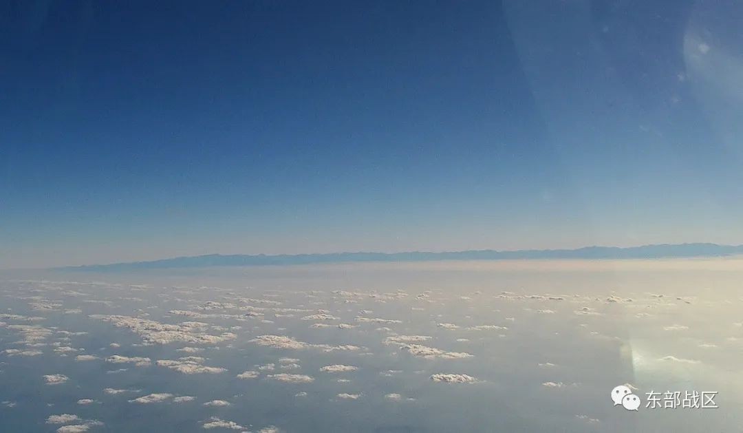 FutureZ24786293's tweet photo. 【东部战区位台岛周边海空域组织诸军兵种联合战备警巡和联合火力打击演练】
12月25日，中国人民解放军东部战区位台岛周边海空域组织诸军兵种联合战备警巡和联合火力打击演练。这是针对当前美台升级勾连挑衅的坚决回应。战区部队将采取一切必要措施，坚决捍卫国家主权和领土完整。
#台湾 #PLA #China https://t.co/RcDfQ0D3Yf