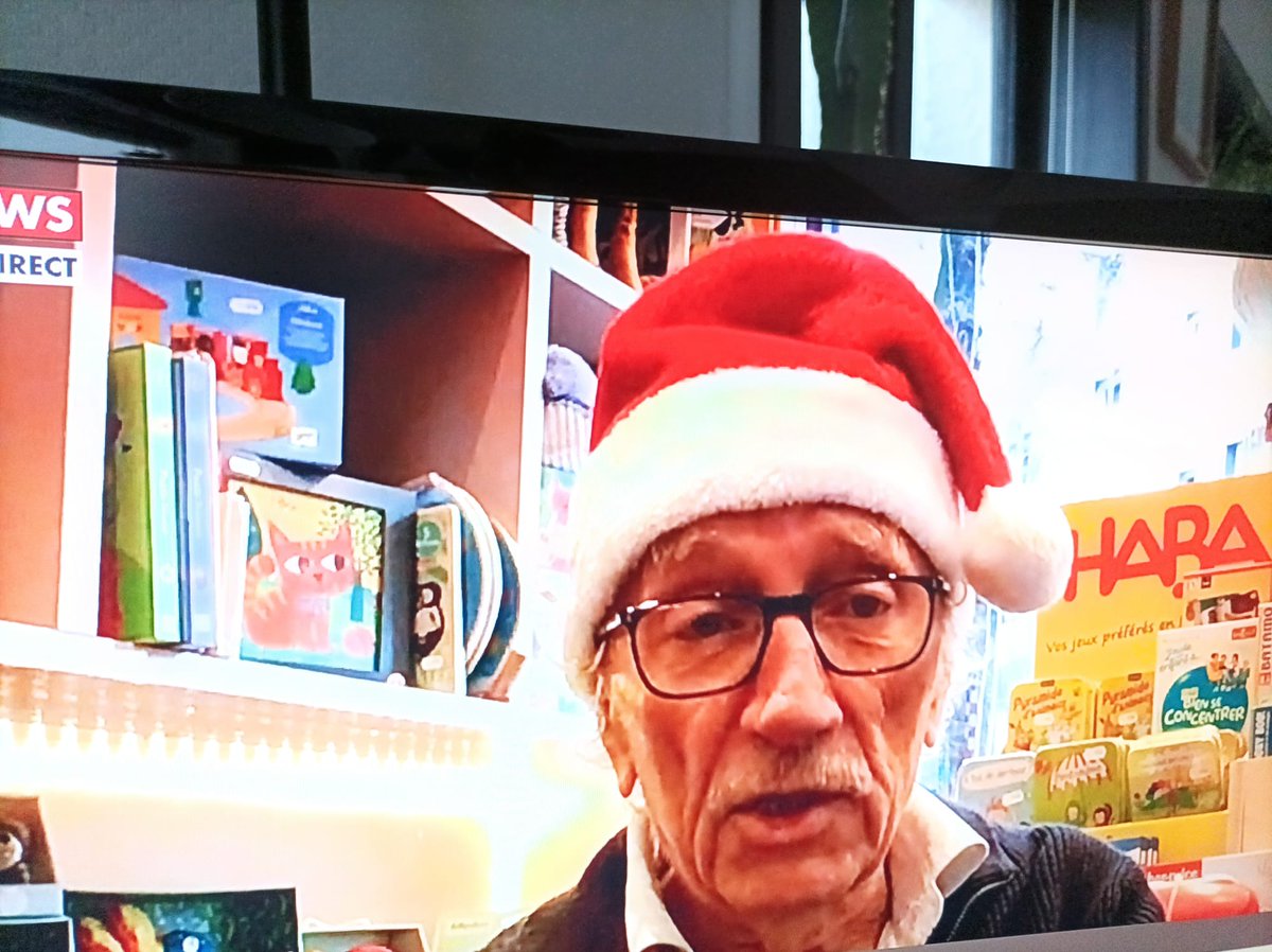 Jacques Vendroux (@jacquesvendroux) on Twitter photo Joyeux noël à tous,terminons cette année et en 2023 pour de nlles Aventures <a href="/VarietesCF/">Variétés C.F.</a> <a href="/NatafRobert/">Robert Nataf</a> <a href="/dominicgrimault/">Dominique Grimault</a> <a href="/Claud_Perrier/">Claude Perrier</a> <a href="/jmchauvet51/">Jean-Marie CHAUVET</a> <a href="/CNEWS/">CNEWS</a> <a href="/PascalPraud/">Pascal Praud</a> <a href="/Morinerie/">Cyrille de La Morinerie</a> <a href="/jfperes/">Jean-François Pérès</a> <a href="/donatvidalrevel/">Donat Vidal Revel</a> <a href="/Europe1Sport1/">Europe 1 Sport</a> <a href="/anyssah/">Anissa Ghazi</a> Joyeux noël à tous,terminons cette année et en 2023 pour de nlles Aventures <a href="/VarietesCF/">Variétés C.F.</a> <a href="/NatafRobert/">Robert Nataf</a> <a href="/dominicgrimault/">Dominique Grimault</a> <a href="/Claud_Perrier/">Claude Perrier</a> <a href="/jmchauvet51/">Jean-Marie CHAUVET</a> <a href="/CNEWS/">CNEWS</a> <a href="/PascalPraud/">Pascal Praud</a> <a href="/Morinerie/">Cyrille de La Morinerie</a> <a href="/jfperes/">Jean-François Pérès</a> <a href="/donatvidalrevel/">Donat Vidal Revel</a> <a href="/Europe1Sport1/">Europe 1 Sport</a> <a href="/anyssah/">Anissa Ghazi</a>