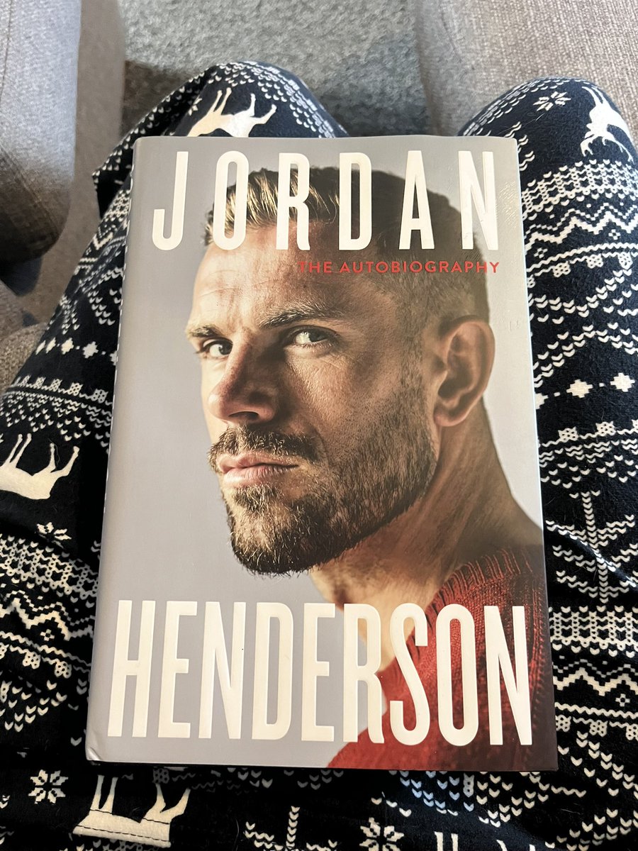 Mags_sham's tweet photo. Best present I ever did see β€οΈπ₯°#@JHenderson #liverpoolfc #liverpool #anfield #YNWA #theautobiography https://t.co/inLagS3LEr