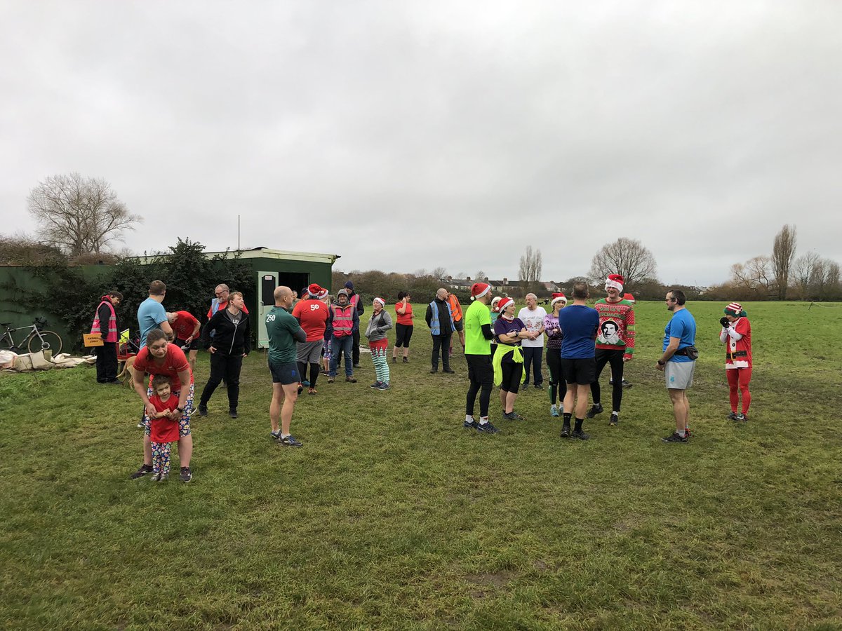 GrowlerOutdoor's tweet photo. Thanks to all of the volunteers at Great Salterns #parkrun for putting on a Christmas Day special. Nothing says Christmas Morning than driving 90 minutes to run 3 laps of a muddy field. Loved it https://t.co/lbWglSWhDn