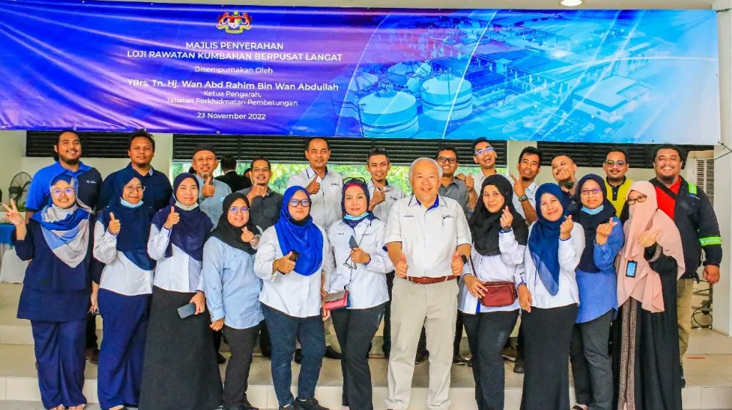 LangatSP's tweet photo. Majlis Penyerahan Loji Rawatan Kumbahan Berpusat Langat kepada Indah Water Konsortium telah diadakan pada 23 November 2022 yang lalu. 
Majlis ini telah disempurnakan oleh Ketua Pengarah JPP, YBrs. Tn. Hj. Wan Abd Rahim Wan Abdullah. https://t.co/1vXZVvCeEn