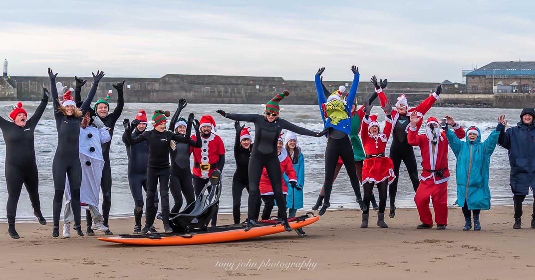 plgc1958's tweet photo. Here’s a few photos from club photographer Tony John, showing the @christmasswim warm up sessions last week! #Porthcawl #Nottage #Newton #Cornelly #Pyle #Bridgend #Wales https://t.co/nUjAXMv90L