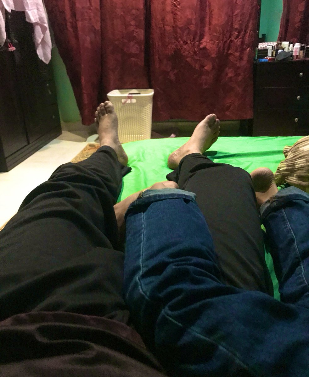 neo_fake7's tweet photo. Kalau balik kampung mmg berkepit je la dgn pakcik 24jam… huhu https://t.co/ypmjgmTHhA