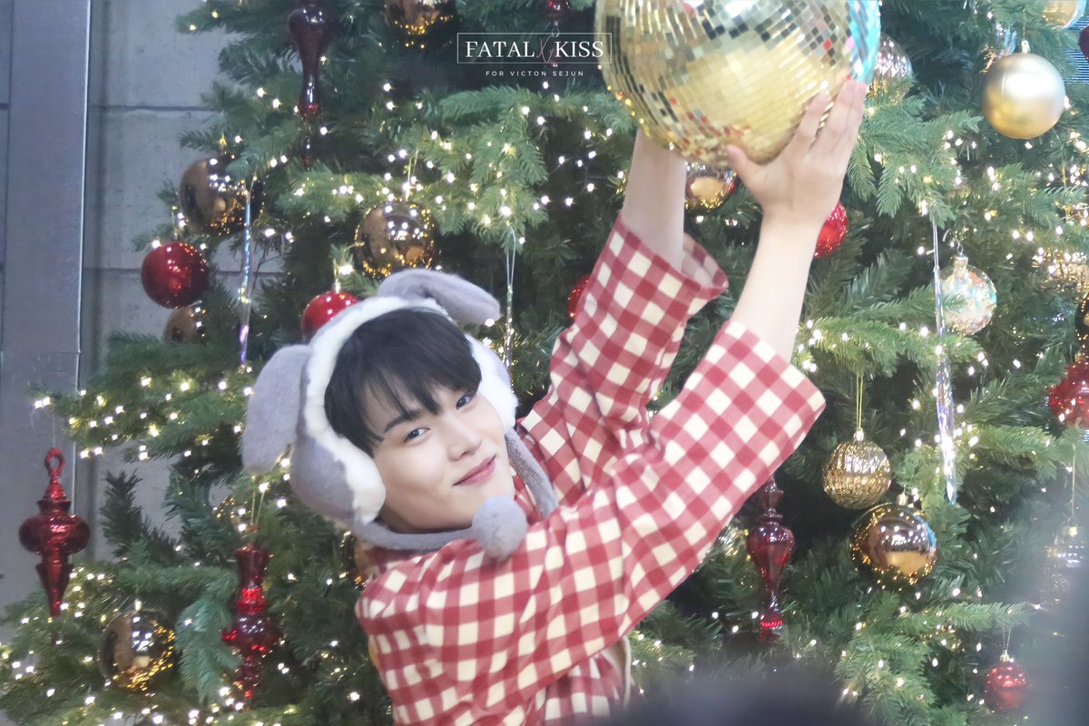 221224 메이크스타 팬싸 

🎄🎁

#빅톤   #세준 #임세준 
#victon   #sejun #limsejun