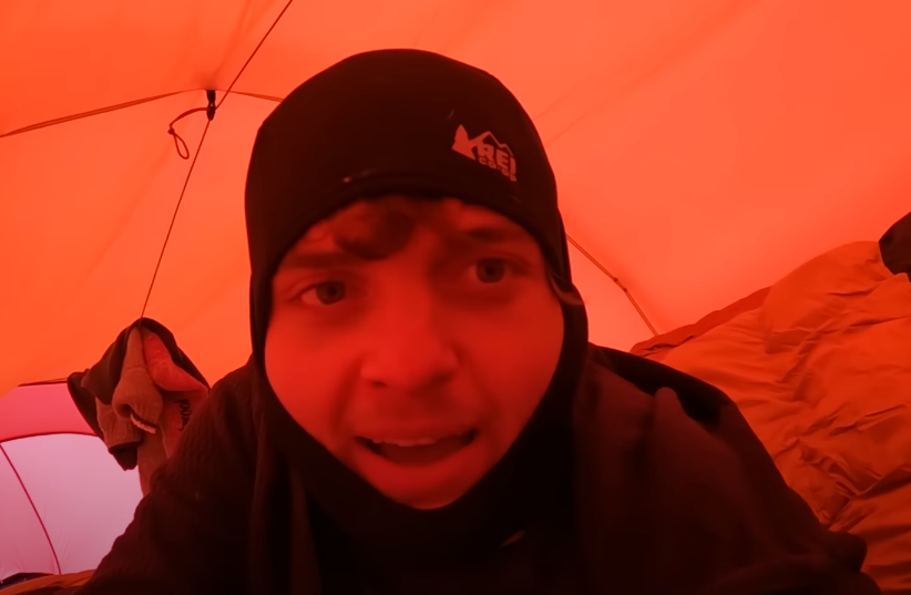 xeobit1's tweet photo. @Dream bro thinks hes yeat https://t.co/OkYMgDn8c1