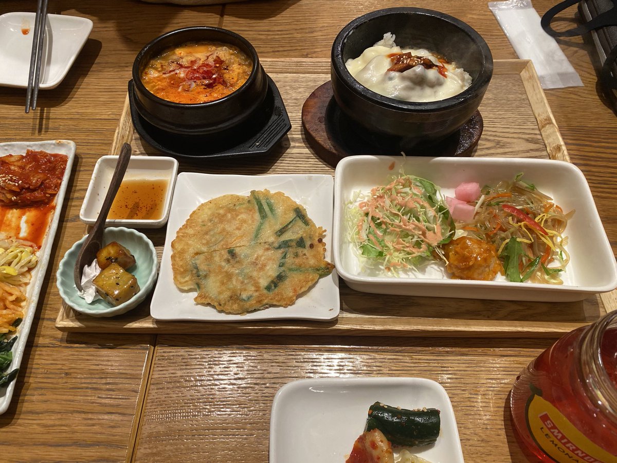 今日の晩ごはん！
やっぱり韓国料理チェーンなら韓美膳バンビジェ🤤