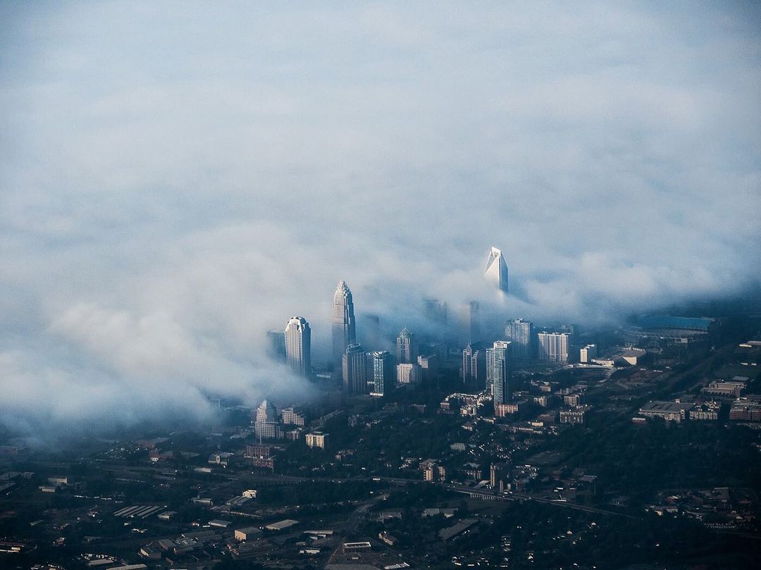 Uptown Charlotte (@gouptownclt) on Twitter photo Our kind of “White Christmas”. Merry Merry, Uptown!
.
.
📷: @critseyrowephotography
#uptown #uptownclt #charlotte #charlottenc #charlottesgotalot Our kind of “White Christmas”. Merry Merry, Uptown!
.
.
📷: @critseyrowephotography
#uptown #uptownclt #charlotte #charlottenc #charlottesgotalot
