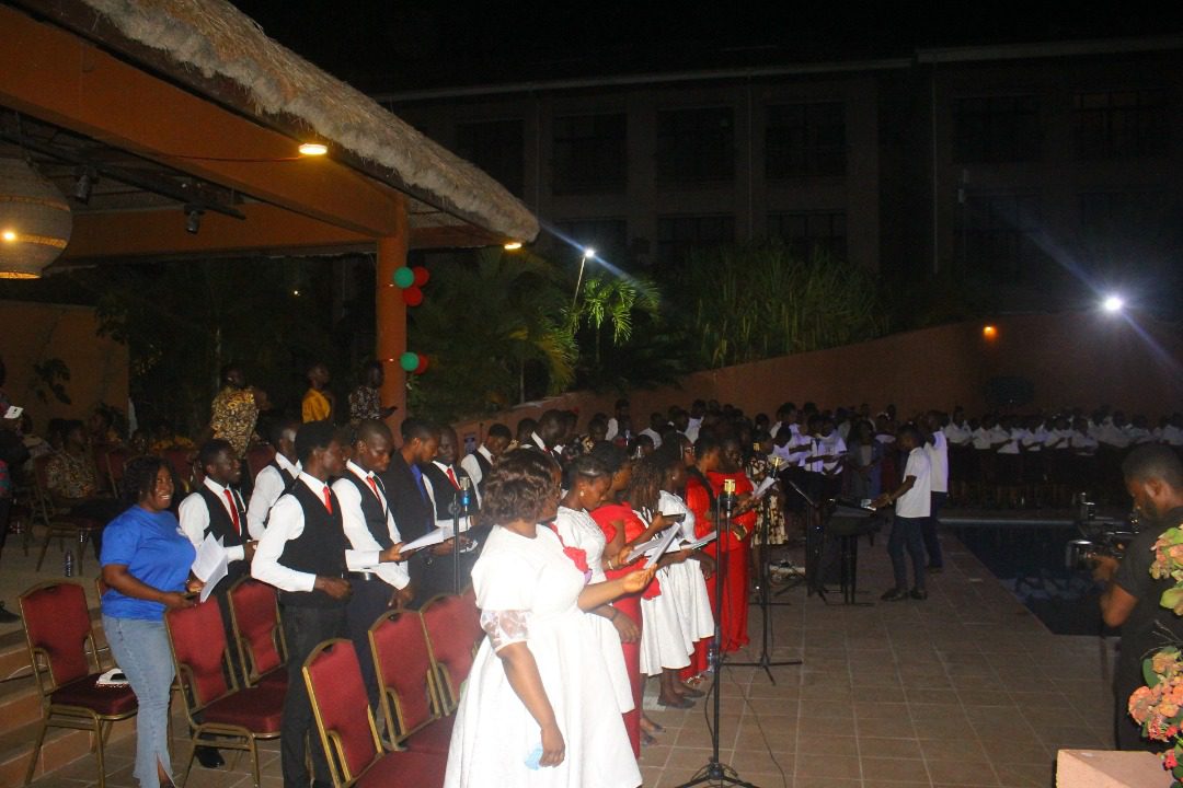 news_ghana's tweet photo. Anglican Bishop cautions traders against exploitation during Yuletide https://t.co/20hPvxrMSP #News #AGAINST #Anglicanbishop #cautions #during https://t.co/LgwlUhuwu2