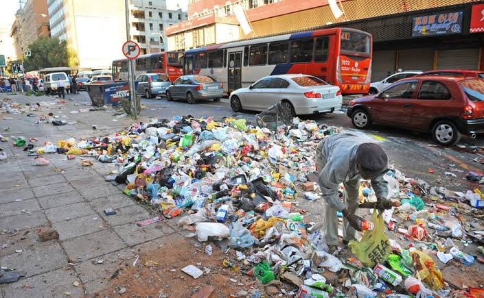 Amika94855371's tweet photo. IT TOOK THE ANC 28 YEARS TO DESTROY SOUTH AFRICA. IN 2024 WE ARE VOTING THEM OUT. RETWEET IF YOU AGREE. https://t.co/klZIjPYPcS