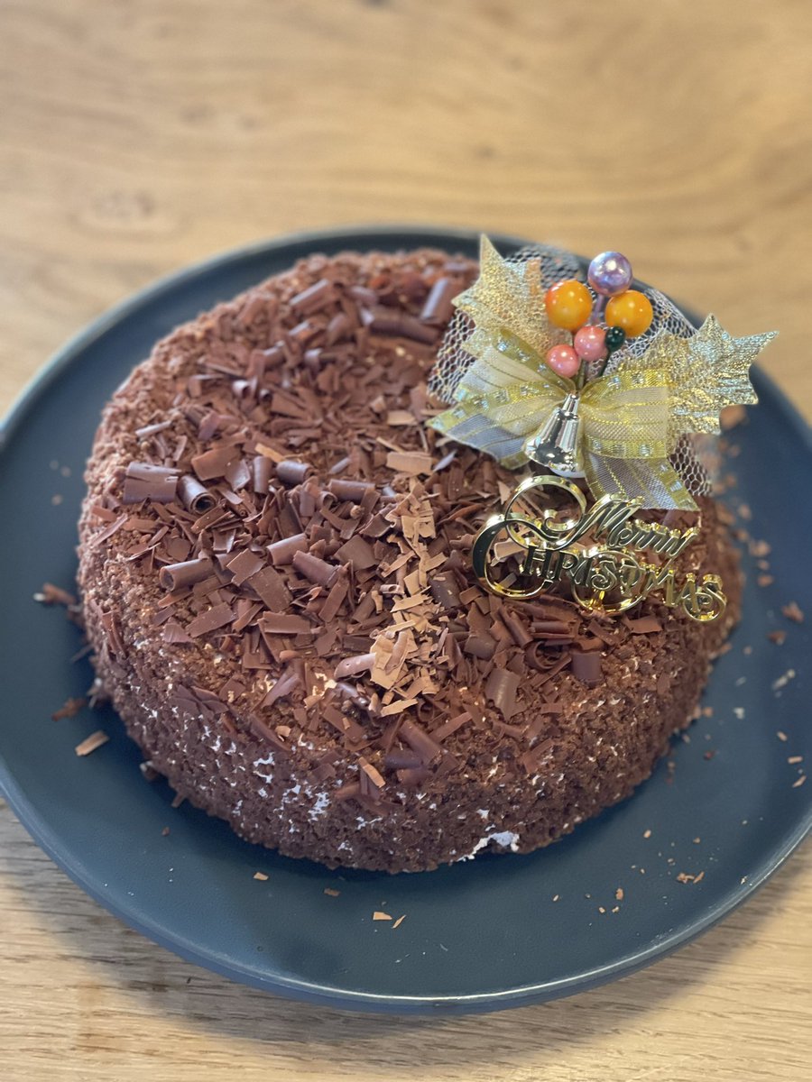 yrggry's tweet photo. キョーエイで予約してたクリスマスのケーキ。子供に優しい味で美味しかった。
ご馳走様です。ケーキ屋さんお疲れ様でした。 https://t.co/uprK09K4cJ