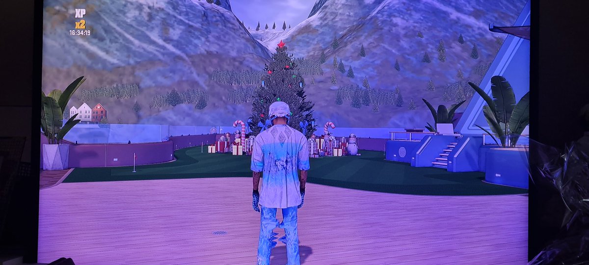 pukis24's tweet photo. Standing there hoping for a Christmas gift from @NBA2K on current gen...
Arm sleeve again or nothing thats the question...🤔 https://t.co/4q9nFm3Rwi
