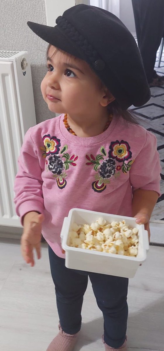 İyi ki doğdun serseri 😀

#GökçeSelenge