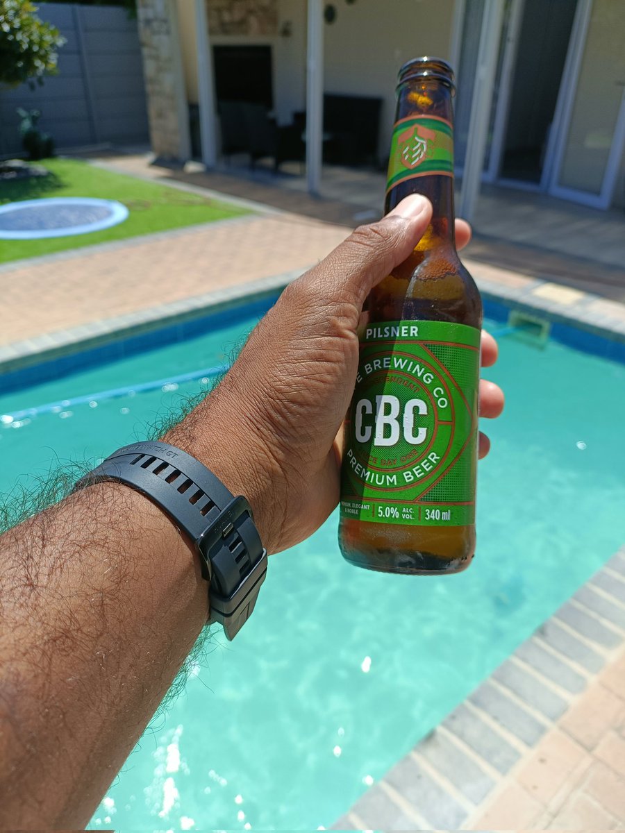 hbanhire's tweet photo. Christmas so far:

1. Beer O'clock 🍻, courtesy of @CapeBrewingCo 's exquisite Pilsner.

2. Puzzles, Wine and Beer.

3. #CederbergWine's Driehoek Pinot is fantastic.

4. From your favourite MbanjePrenuer's Family to yours : Merry Xmas maCdes 🎄🌲🎁🎄🌲🎁. https://t.co/o5Y9hOvmI0