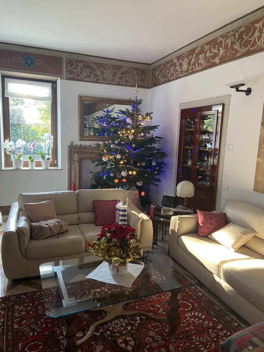 th_s4m0ht's tweet image. Merry Christmas 🎄 💫 !!

Feeling blessed and ready to feast 😋