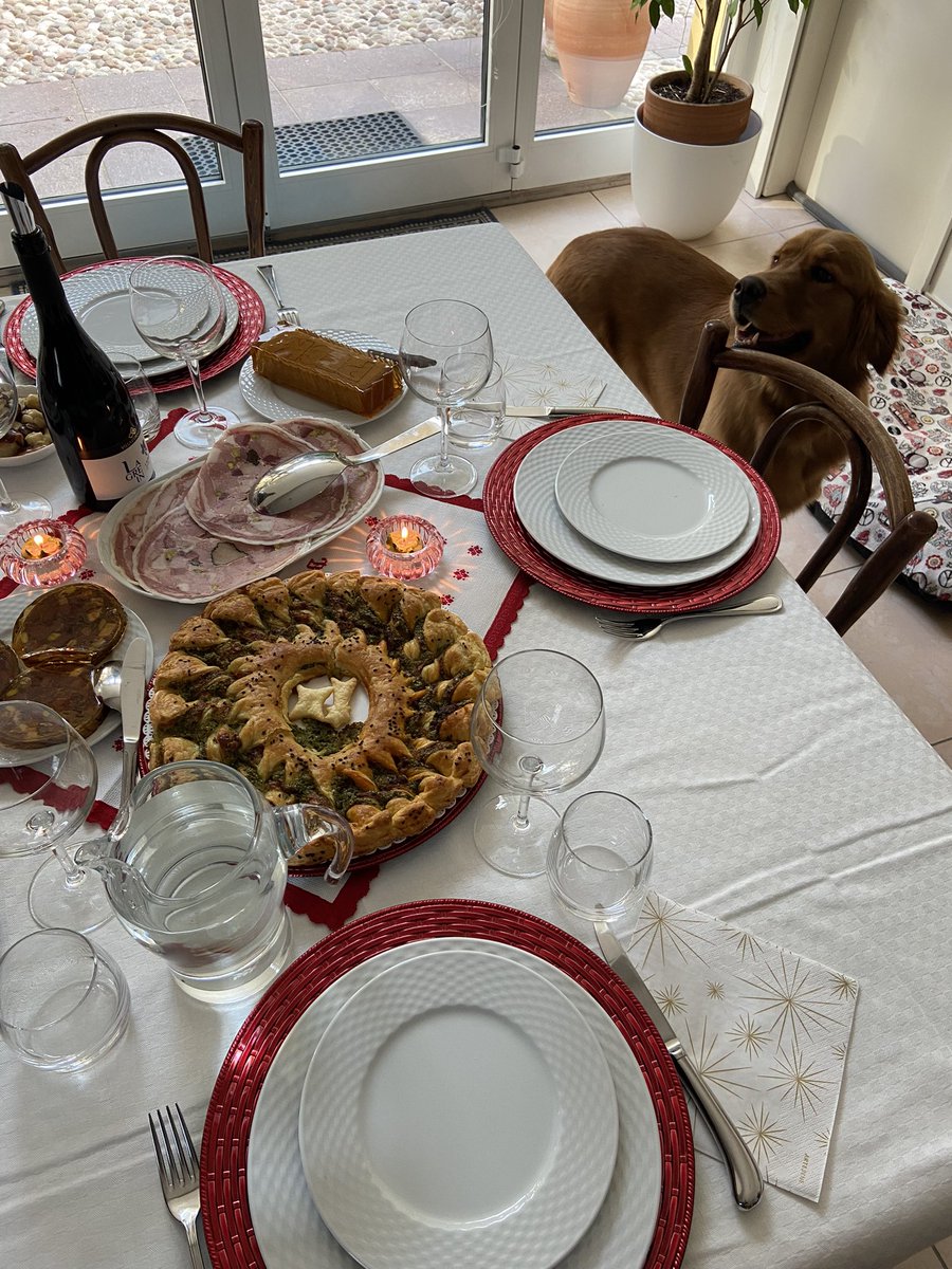 th_s4m0ht's tweet image. Merry Christmas 🎄 💫 !!

Feeling blessed and ready to feast 😋