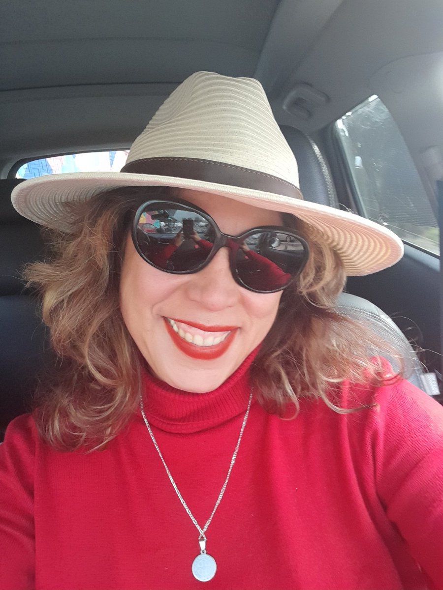 Lily3097's tweet photo. Hoy es tiempo de dar lo mejor de uno, de compartirlo con aquellas personas que amamos; que la humildad y el amor de nuestro niño dios habite en cada uno de nosotros. Les deseo a todos que tengan una muy feliz navidad junto a sus seres queridos! 🙏🙏🙏 https://t.co/WChKjo78mO
