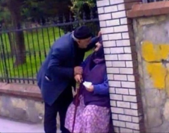 Yaa kızım namaz kılıyodum, o yüzden geç kaldım diyorum niye inanmıyorsun