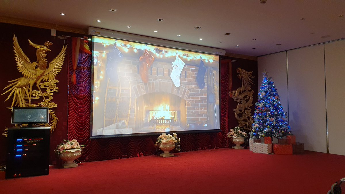 waiyeehong's tweet photo. Nothing like #christmas #dimsum in front of a blazing fire. Merry Christmas to all!
#yumcha #dumplingjoy #bao https://t.co/nPyyWORcme