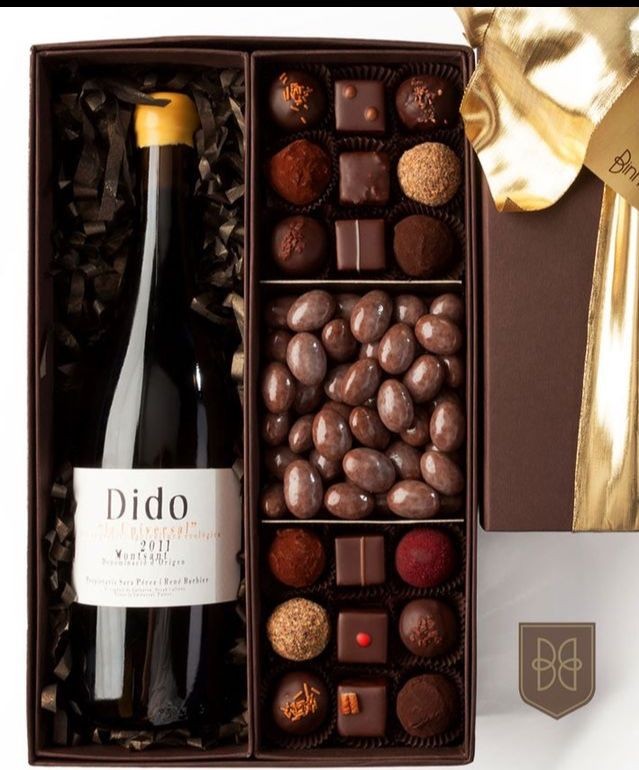 ╭┈┈┈┈┈┈┈﹒ׂׂૢ་༘࿐ೢִֶָ
┊You just received a package!! 
—

( 🐻📦 )
Sender: Archer
Receiver : <a href="/EROTICOSMO/">Taerae ˖˚✩⊹</a>

—
Merry Christmas!
╰┈┈┈┈┈┈┈┈