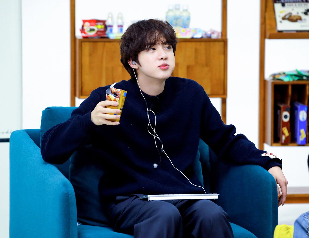 vesperlynd08's tweet photo. SEOKJIN 💖 THE LOML!!!! 😭 https://t.co/evTTsv86Vl