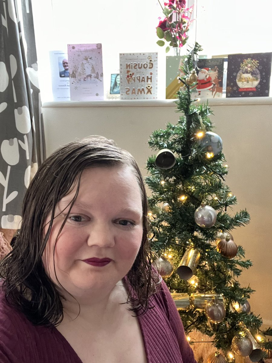 Rachelina16's tweet photo. My third Christmas #flarefree 🎄🙏❤️🎁 Thank you #NHS for #Canakinumab 💙💙💙💙💙💙 #goneforgold https://t.co/G8jBkvDSOU