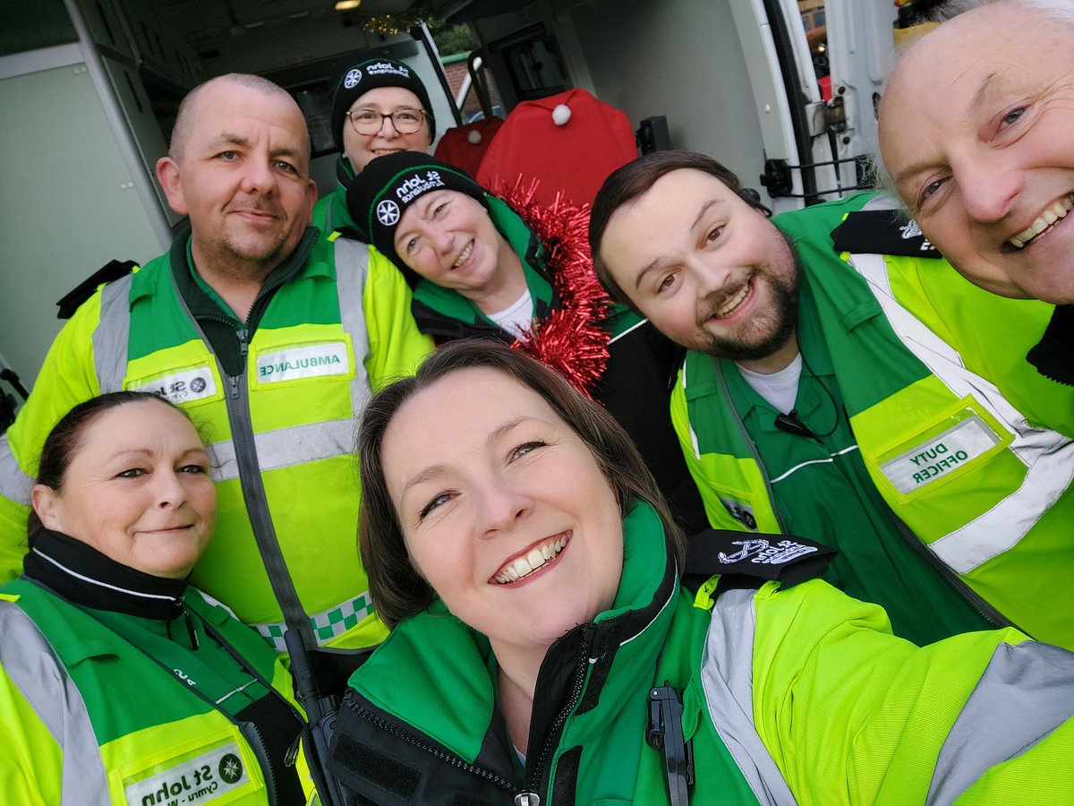StephVale1's tweet photo. Christmas day and members from @SJACymru Mid Glamorgan are out covering the Porthcawl Christmas Swim. 
@SJACChiefVol @AndyJSJAC @JackEBridger @SJACPorthcawl @mickflanz @SJAC_Daz @SJAC_Leigh @SJAC_Rich https://t.co/6WvYiPyzk3
