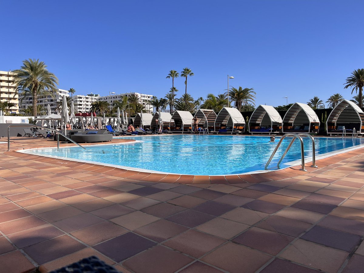 Matt Hatton Design (@matthattdesign) on Twitter photo Merry Christmas all! Selfcare and well-being in full swing ๐
๐ผ๐ฅ๐๏ธ Merry Christmas all! Selfcare and well-being in full swing ๐
๐ผ๐ฅ๐๏ธ